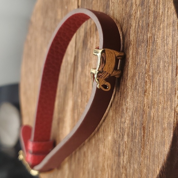 B2803 leather keepsake elephant charm buckle bracelet - Picture 1 of 4